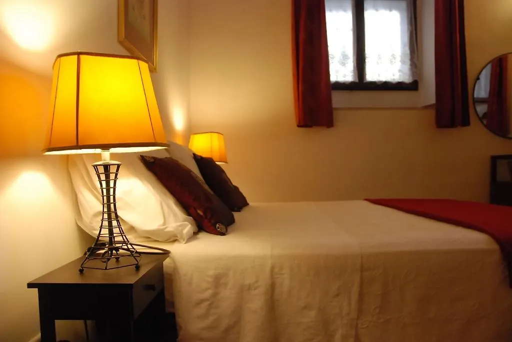 Jessy'S Rooms Rome 3*,  Italy